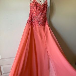 Brand new/never worn formal dress